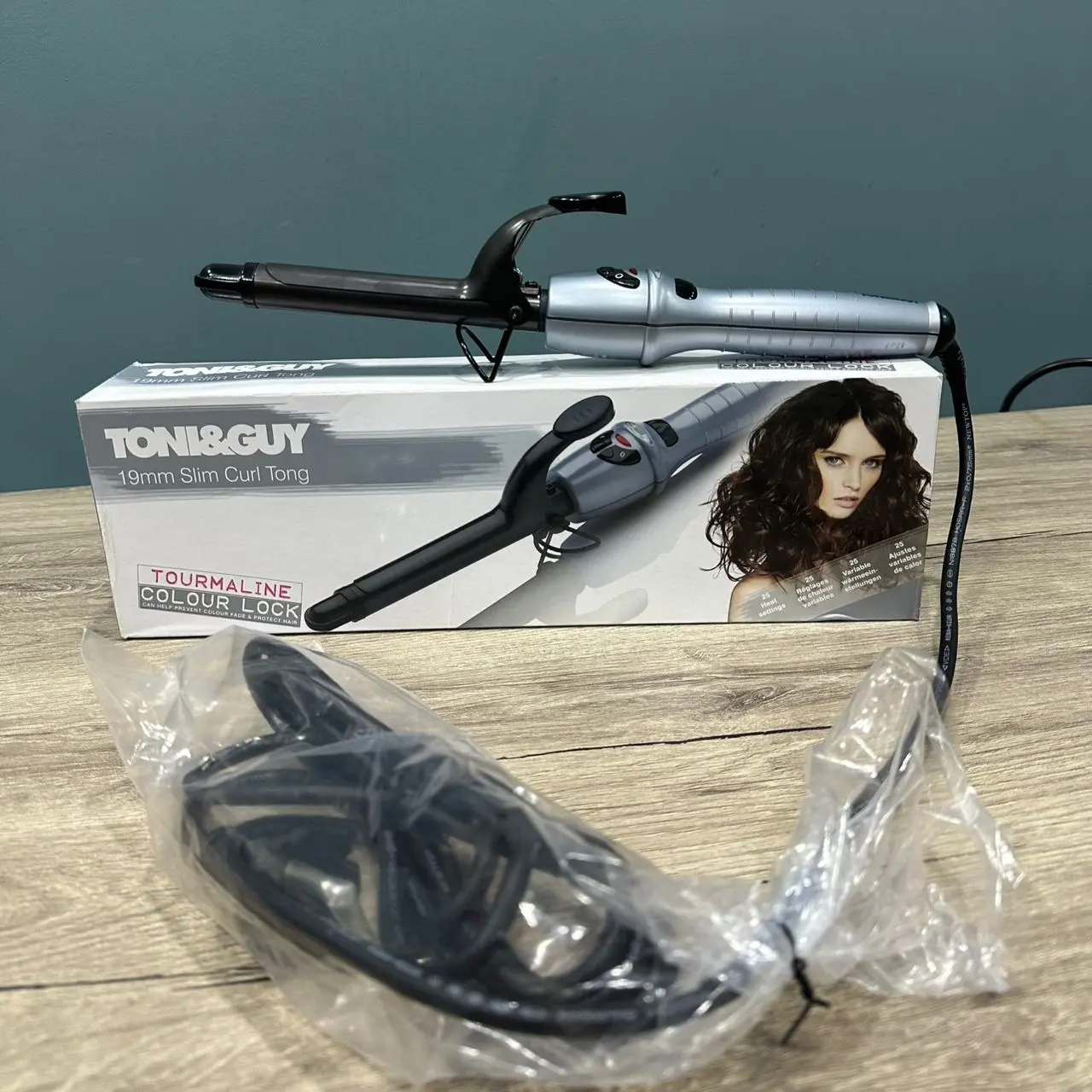 BOUCLEUR CHEVEUX TONI AND GUY CURL TONG MODEL TGIR1915E GRIS